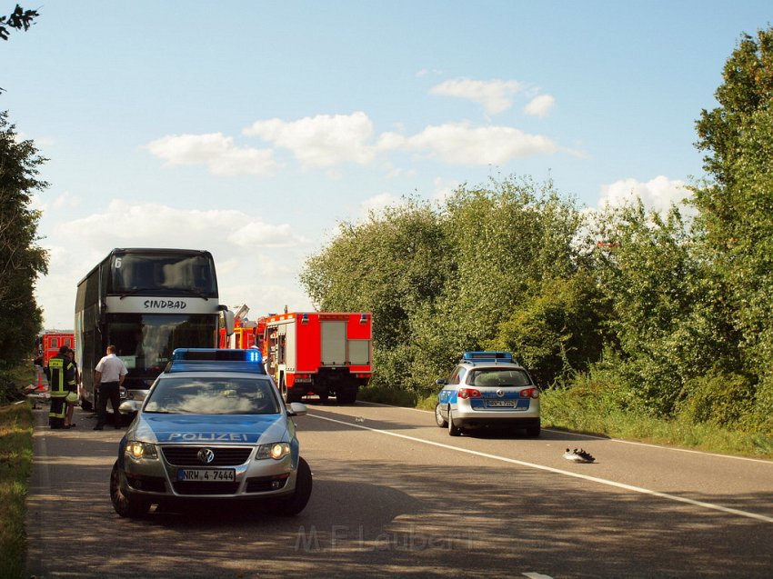 Schwerer VU Koeln Immendorf Kerkraderstr P012.JPG